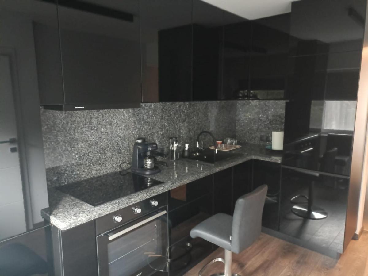 New Apartment Apartament Modern Recent Construit Modern Ujepitesu Tarsashazi Lakresz Miercurea Ciuc Buitenkant foto
