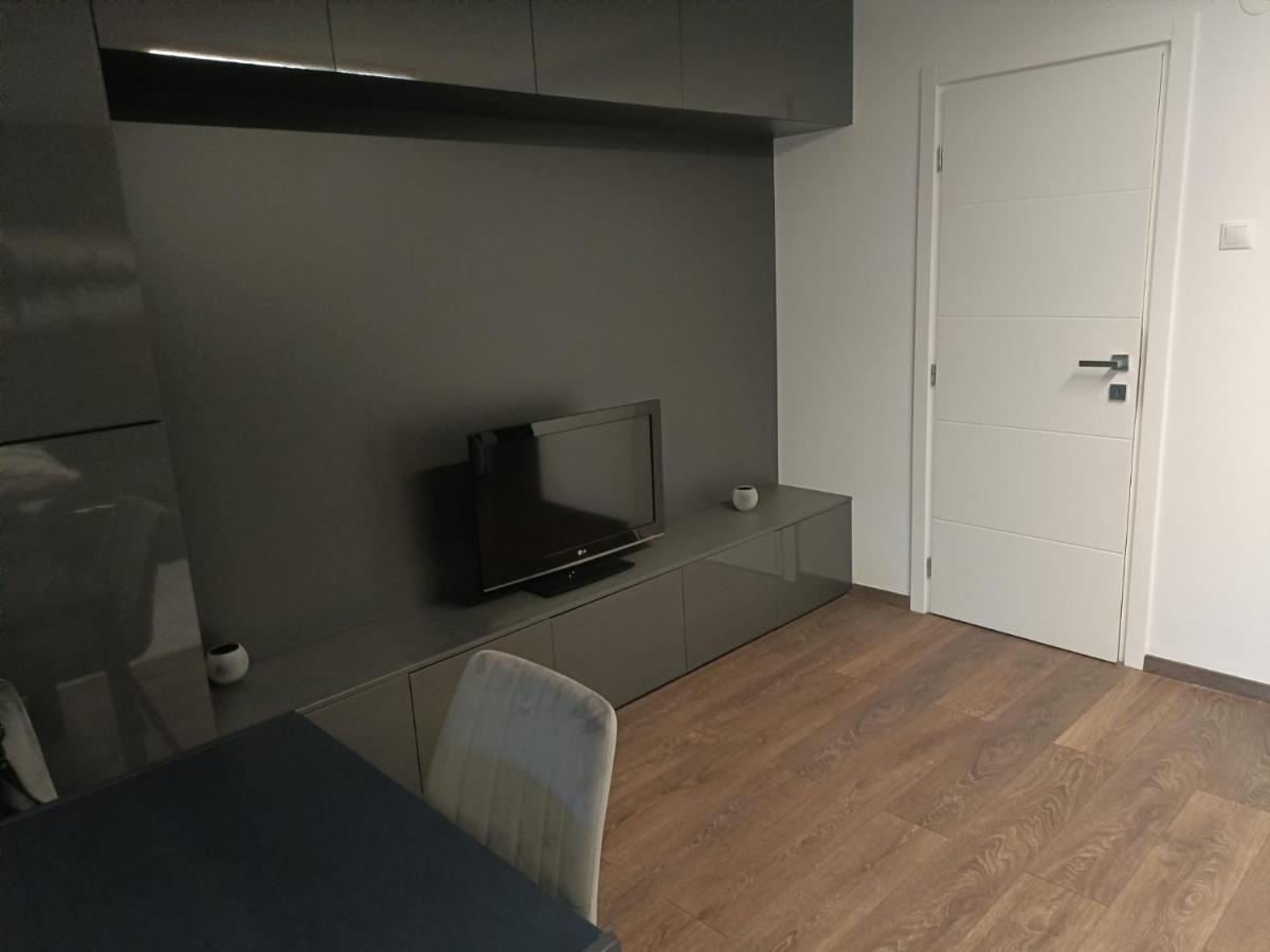 New Apartment Apartament Modern Recent Construit Modern Ujepitesu Tarsashazi Lakresz Miercurea Ciuc Buitenkant foto